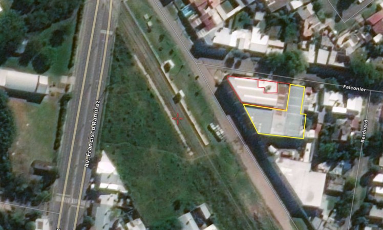 1600 m2 .... ATENCION // DISTRIBUIDORAS / HIPERMERCADOS ETC