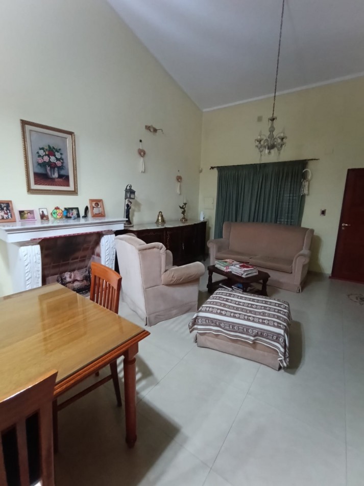 Casa impecable estado 