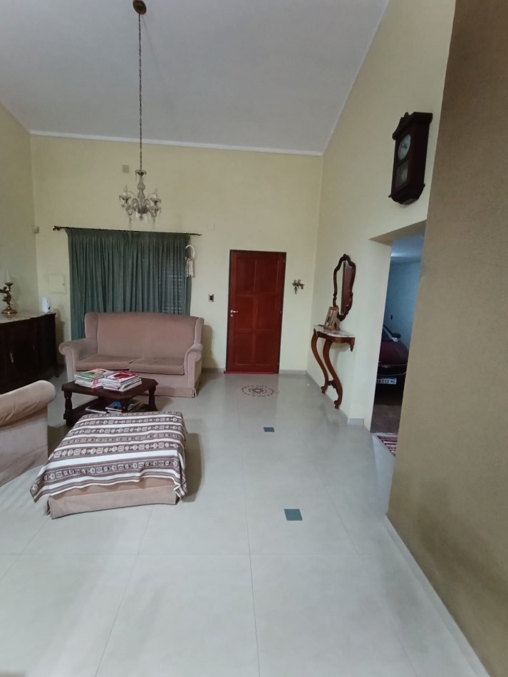 Casa impecable estado 