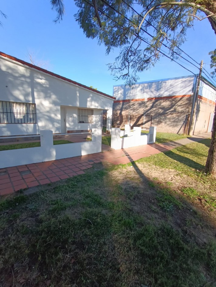 Casa entrada pasante 