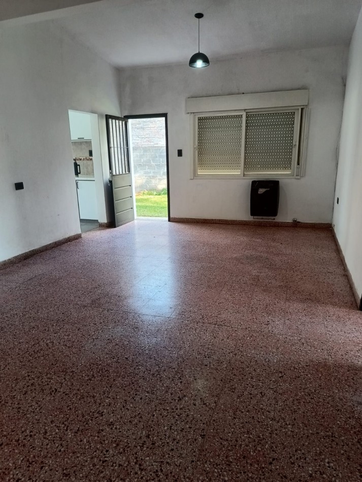 Casa entrada pasante 