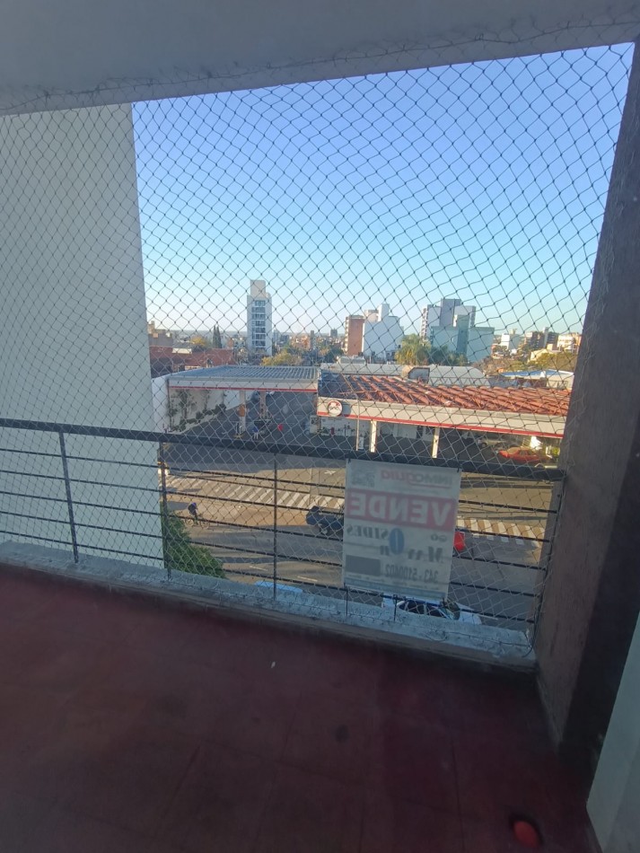 Echague casi Peron 