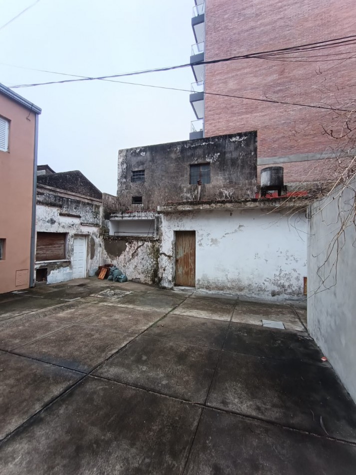 2 casas Centricas a reciclar 