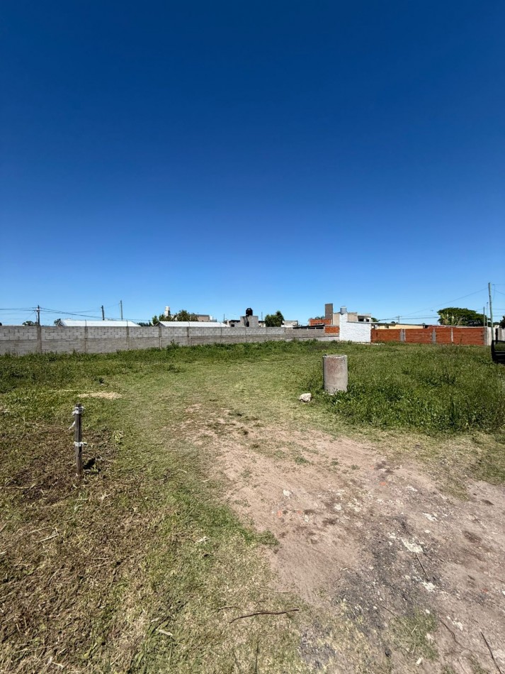 terreno a mts de av zanni 