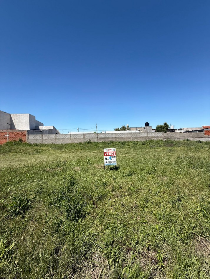 terreno a mts de av zanni 