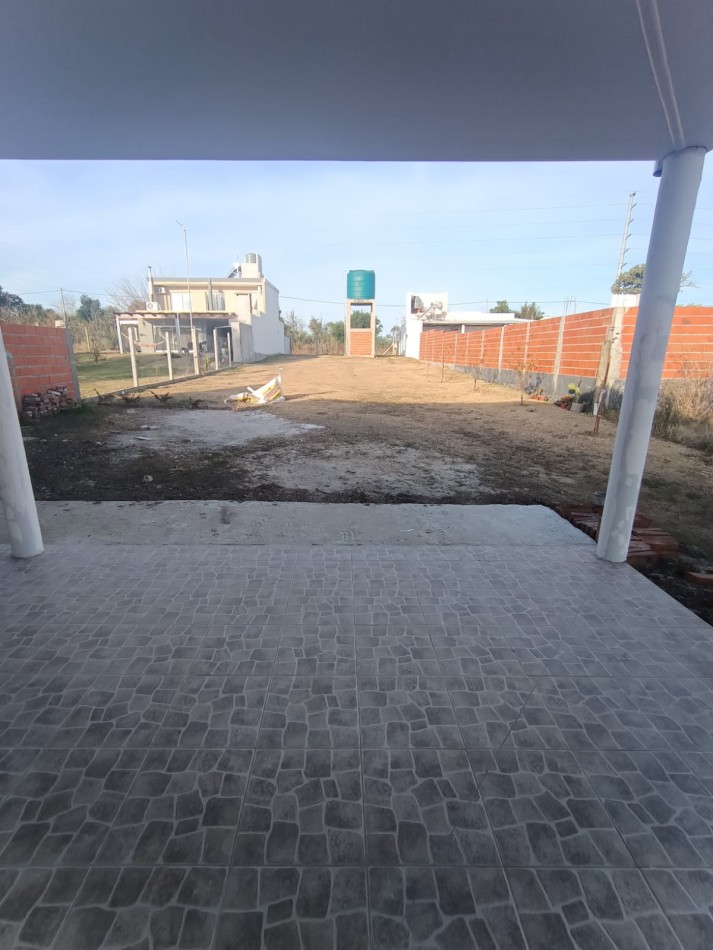 Brisas del Acceso Norte casa c/lote 800 m2