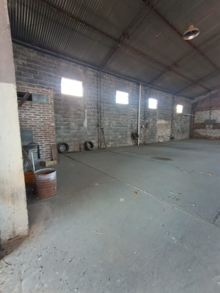 Galpon Sobre Av Ramirez 