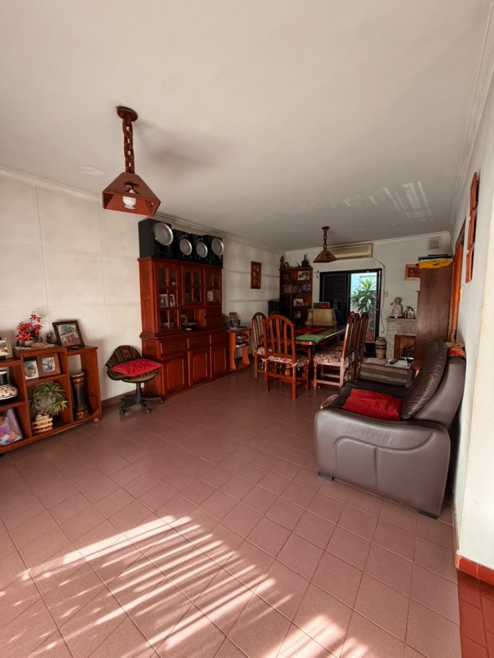 Salon mas vivienda Zona Comercial