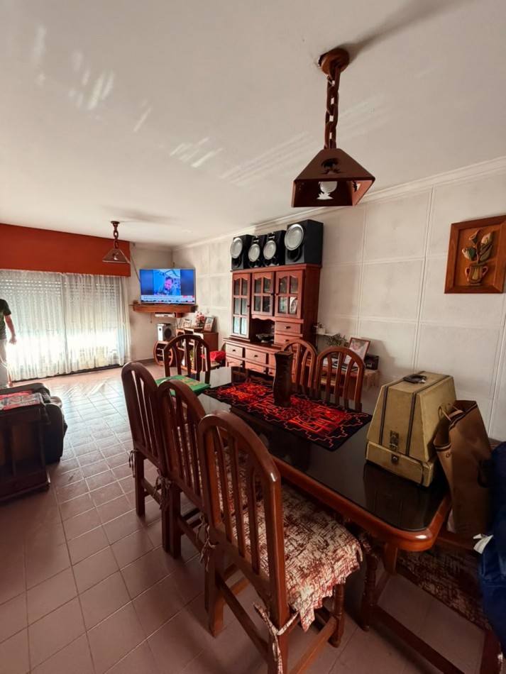 Salon mas vivienda Zona Comercial