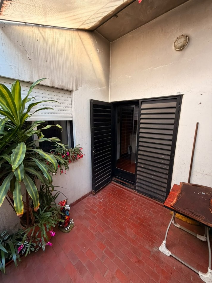 Salon mas vivienda Zona Comercial