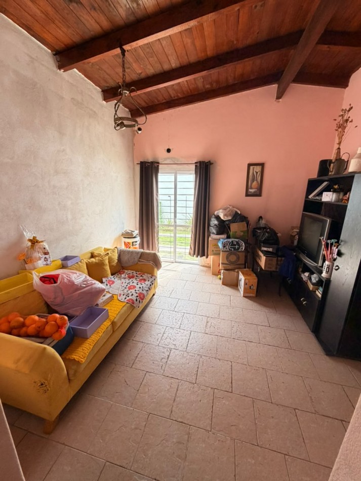 Casa sobre av zanni