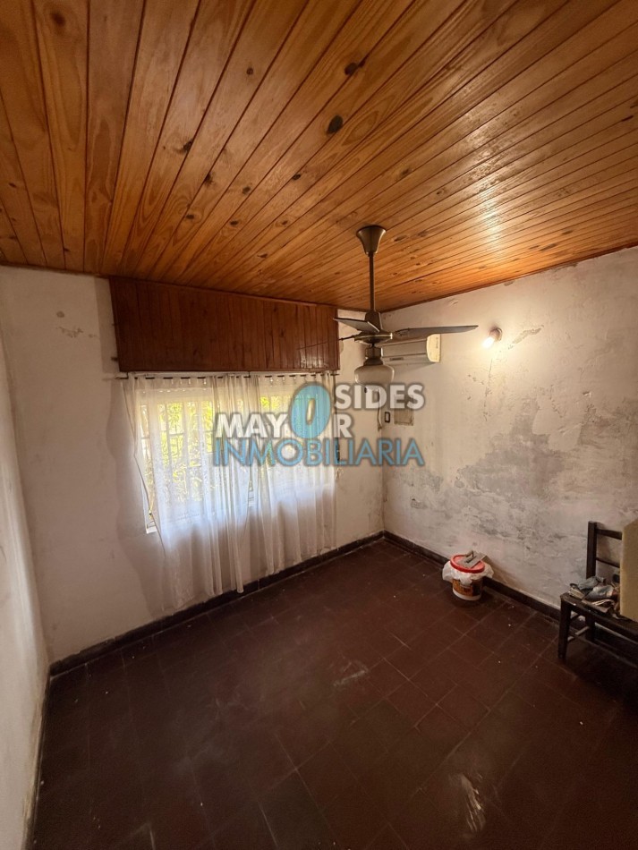 CASA EN VENTA sobre calle Balbin