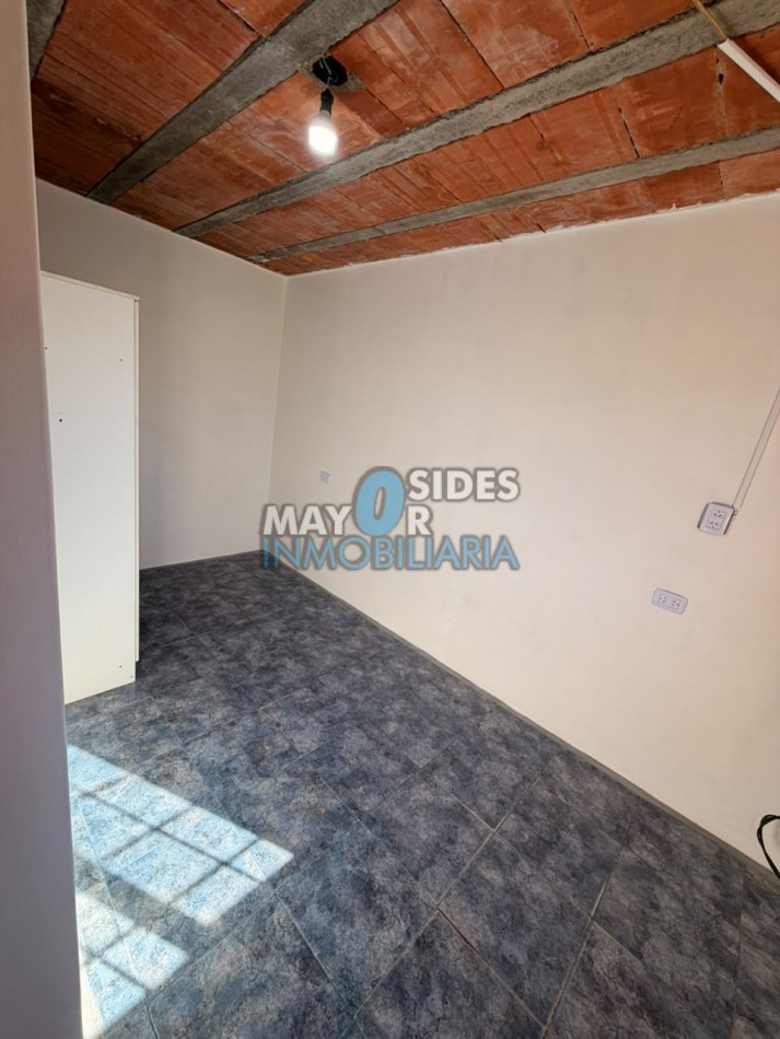 propiedad en venta a mts de av zanni 