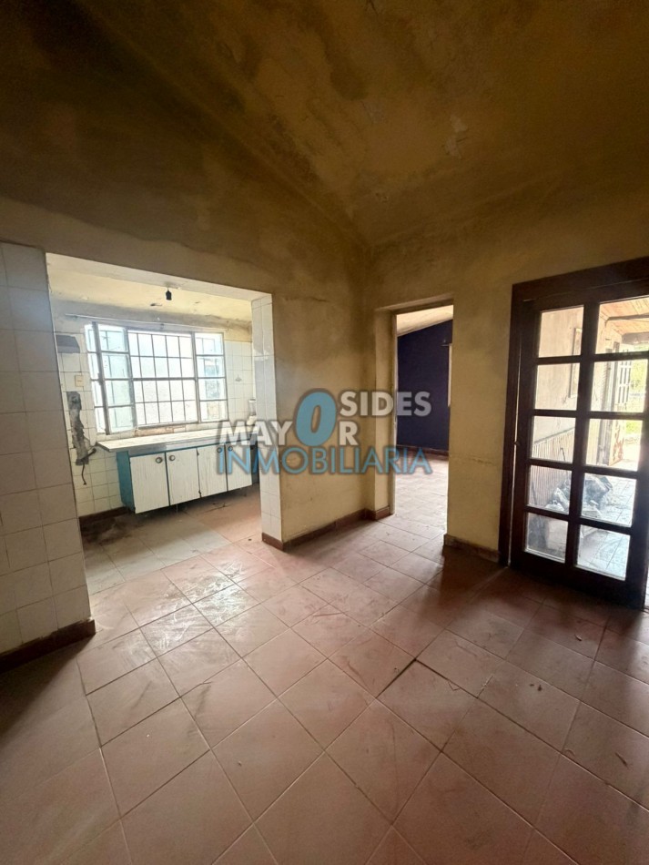 CASA A RECICLAR SOBRE AV ZANNI
