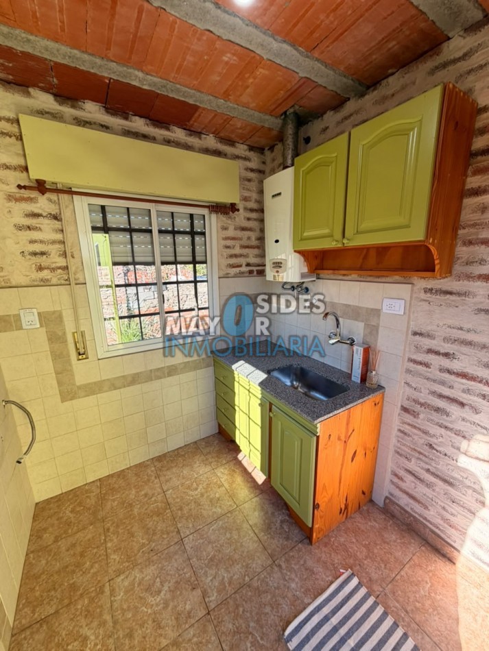 propiedad en venta a mts de av zanni 