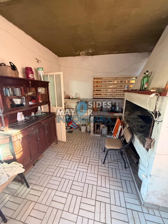 CASA EN VENTA sobre calle Balbin