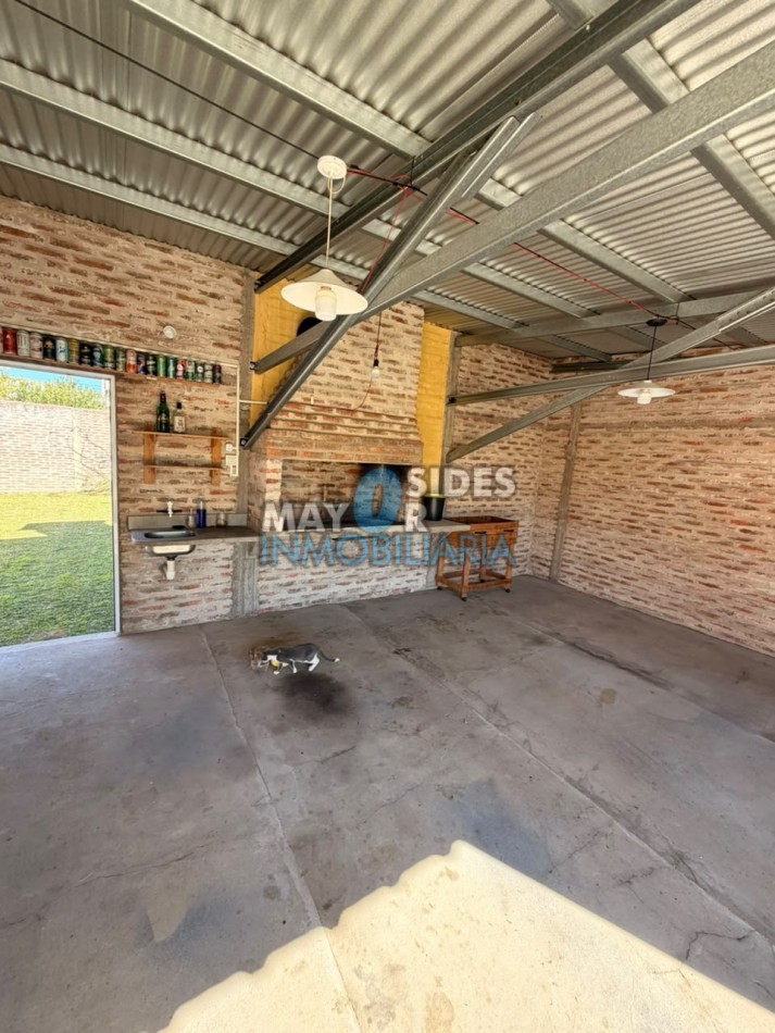 propiedad en venta a mts de av zanni 