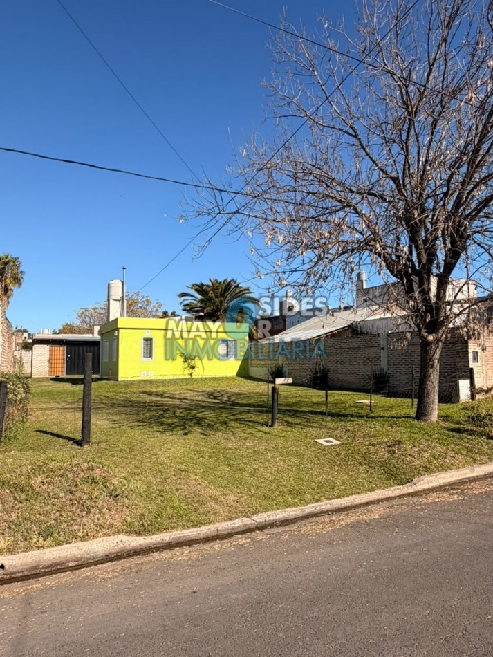propiedad en venta a mts de av zanni 